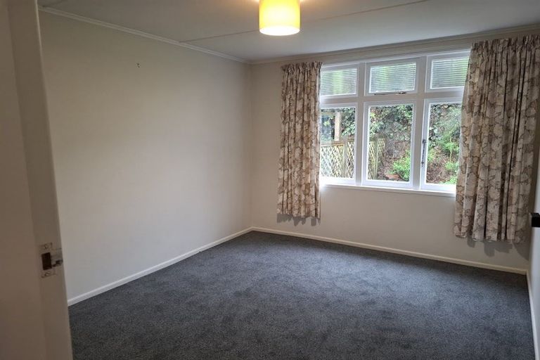 Photo of property in 38 Bassett Road, Johnsonville, Wellington, 6037