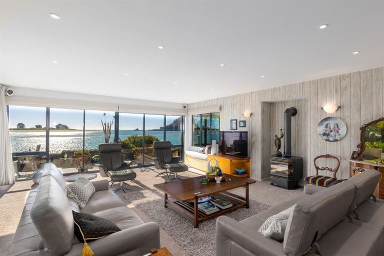 Photo of property in 141 Main Road, Redcliffs, Christchurch, 8081