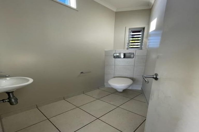 Photo of property in 2/348 Beach Road, Mairangi Bay, Auckland, 0630