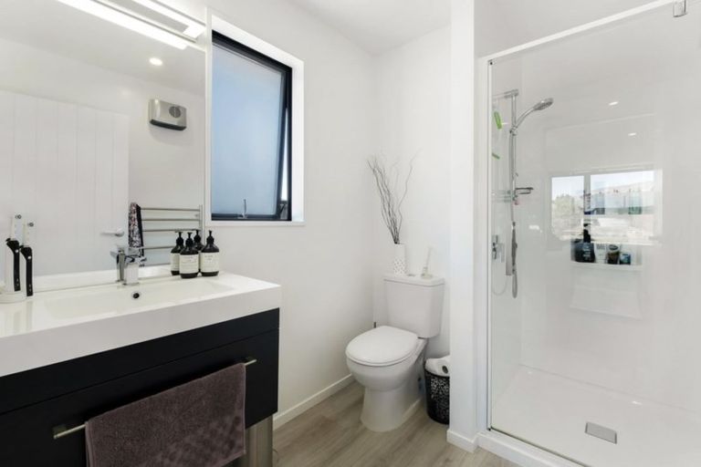 Photo of property in 4 Mallard Street, Albert Town, Wanaka, 9305