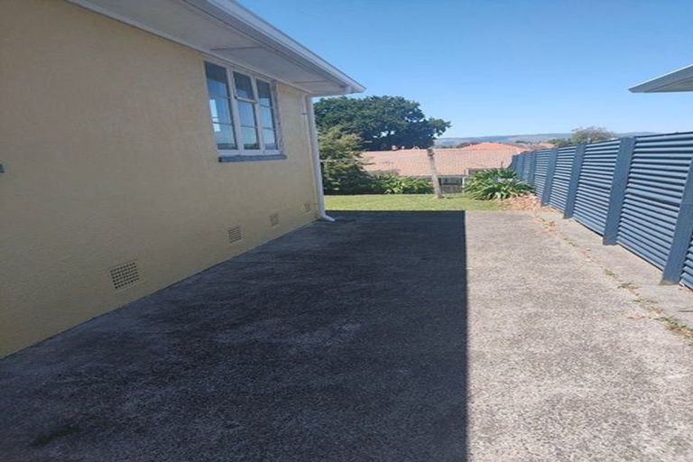 Photo of property in 616 Featherston Street, Roslyn, Palmerston North, 4414