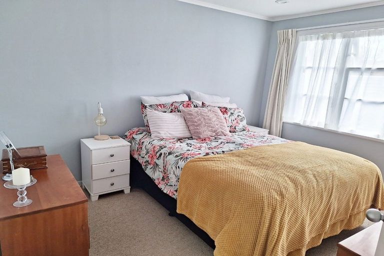 Photo of property in 28 John Street, Trentham, Upper Hutt, 5018