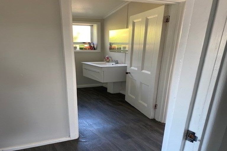 Photo of property in 473 Main South Road, Hornby, Christchurch, 8042