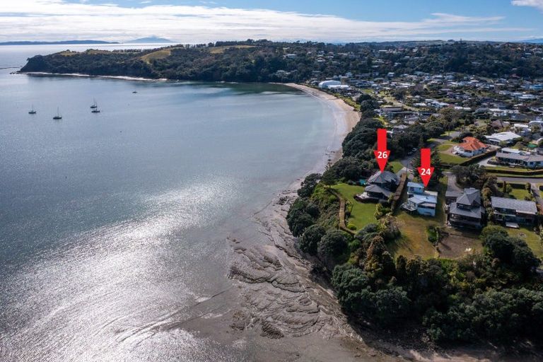Photo of property in 26 The Crescent, Tindalls Beach, Whangaparaoa, 0930