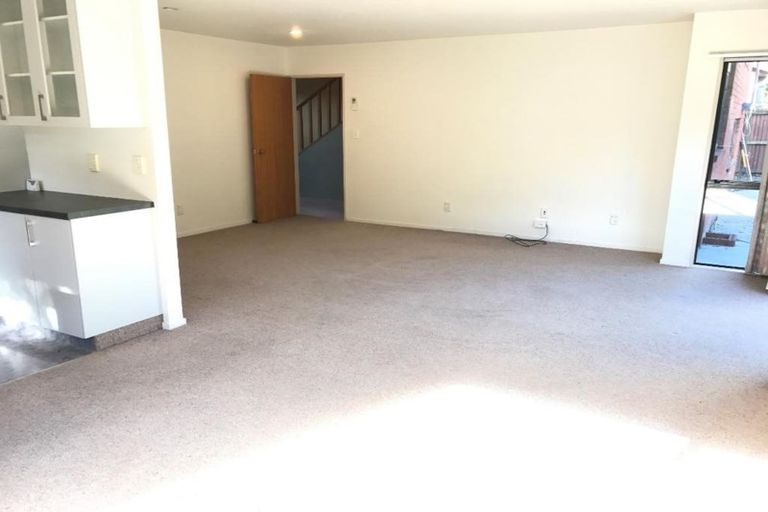 Photo of property in 17 Tintern Avenue, Avonhead, Christchurch, 8042