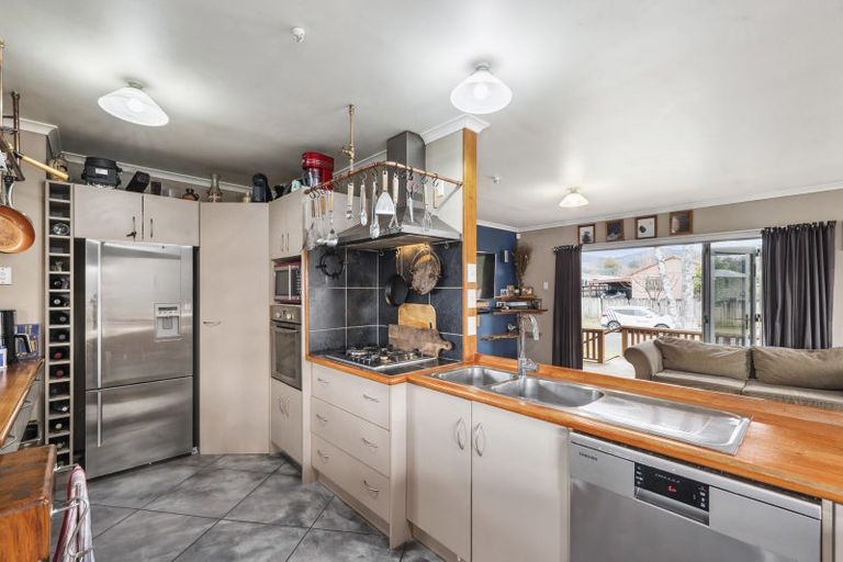 Photo of property in 12 Te Hei Place, Turangi, 3334