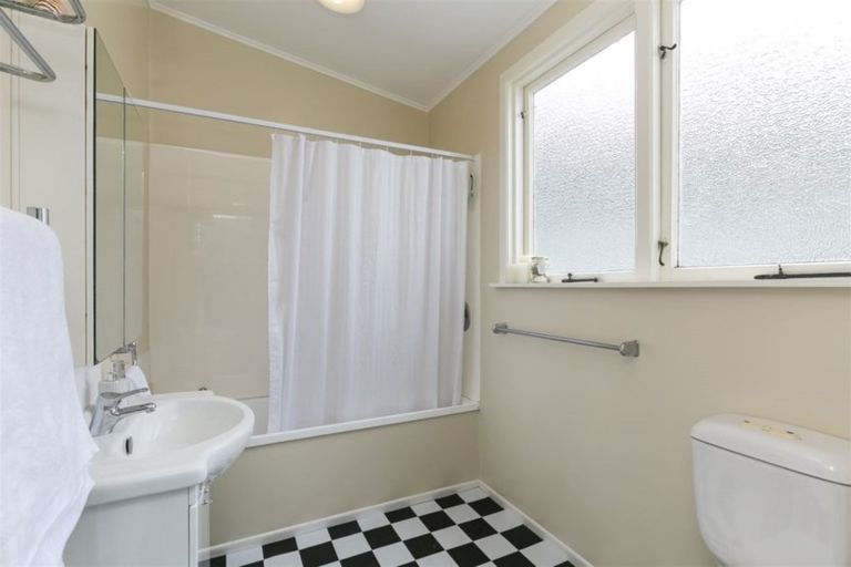 Photo of property in 55 Everest Street, Khandallah, Wellington, 6035