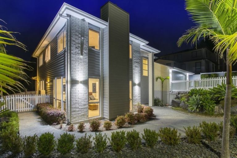 Photo of property in 23 Blacks Road, Greenhithe, Auckland, 0632