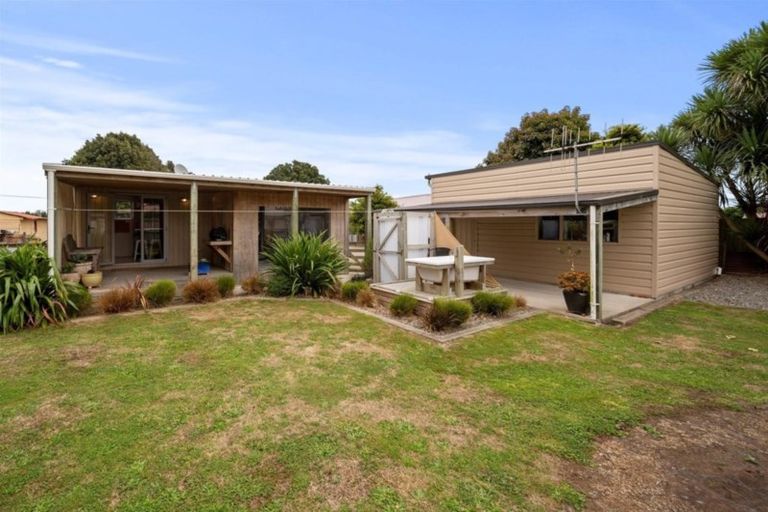 Photo of property in 89 South Road, Manaia, 4612
