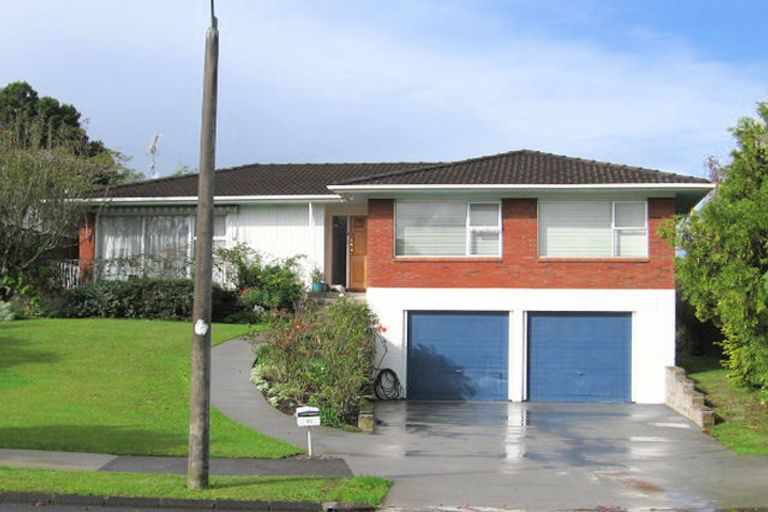 Photo of property in 10 Quibray Place, Botany Downs, Auckland, 2010