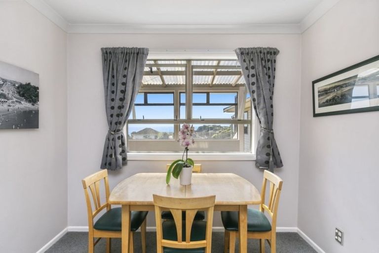 Photo of property in 41 Tireti Road, Titahi Bay, Porirua, 5022