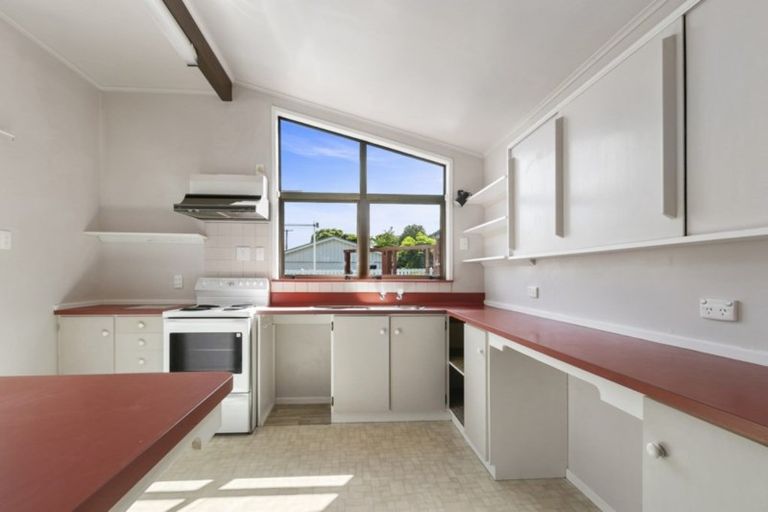 Photo of property in 16-18 Konini Street, Eastbourne, Lower Hutt, 5013