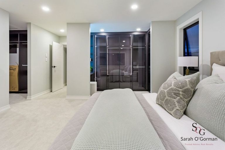 Photo of property in 65 Rathmullen Place, Pinehill, Auckland, 0632