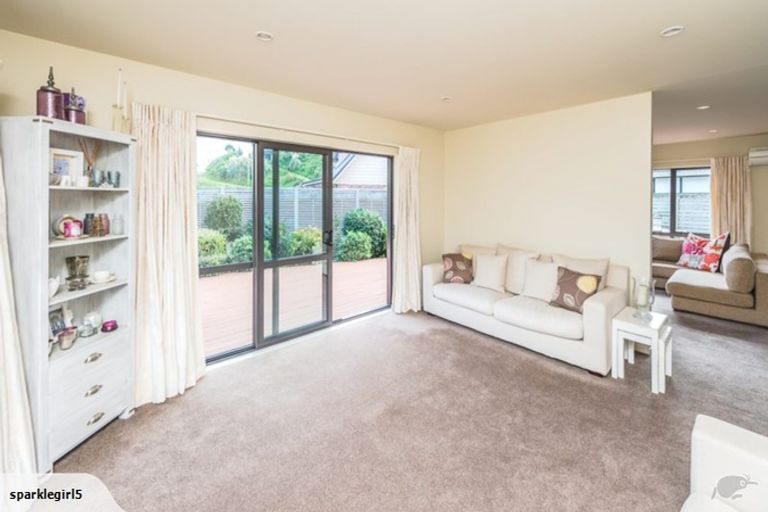 Photo of property in 6-10 Saint Johns Close, Feilding, 4702