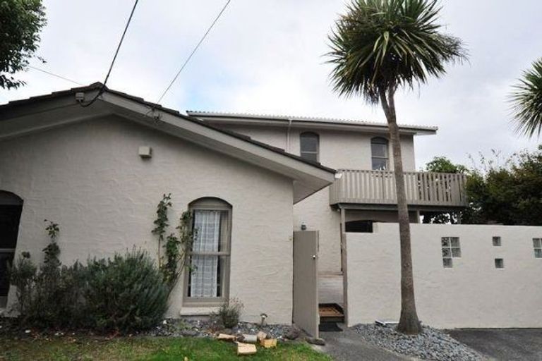 Photo of property in 12 Colwill Road, Massey, Auckland, 0614
