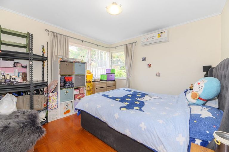 Photo of property in 30 Seon Place, Birkdale, Auckland, 0626