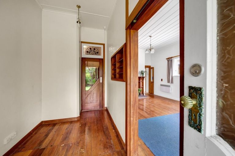 Photo of property in 44 Carrington Street, Lower Vogeltown, New Plymouth, 4310
