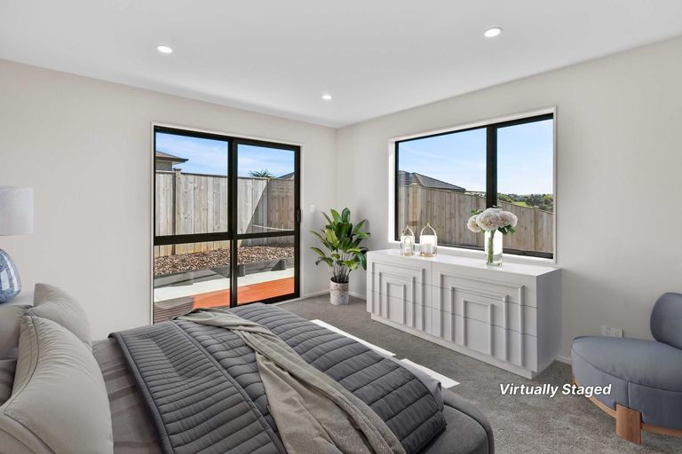 Photo of property in 30 Harbour Crest Drive, Waiuku, 2123