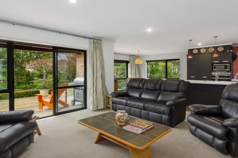 Photo of property in 16 Harbour View Road, Point Wells, Warkworth, 0986