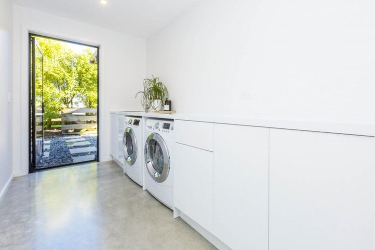 Photo of property in 46a Emerald Hill Drive, Birchville, Upper Hutt, 5018