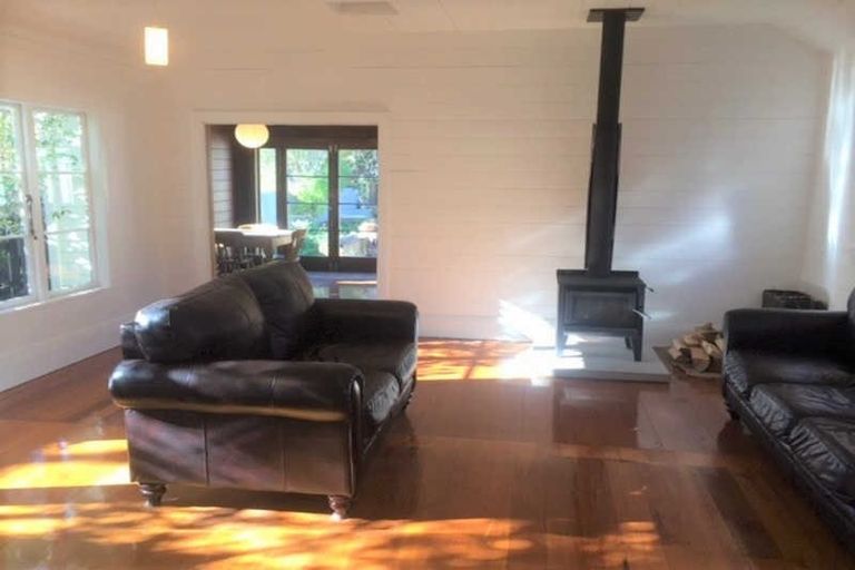 Photo of property in 11 Wakatu Avenue, Moncks Bay, Christchurch, 8081