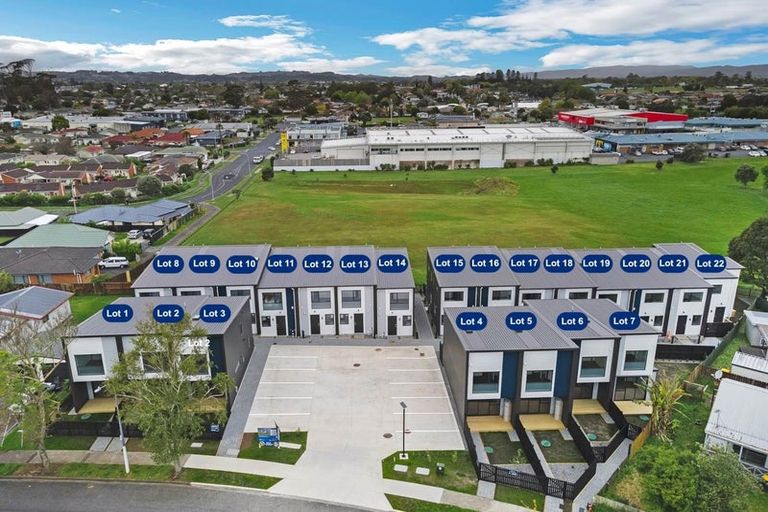 Photo of property in 5/17 Barneys Farm Road, Clendon Park, Auckland, 2103