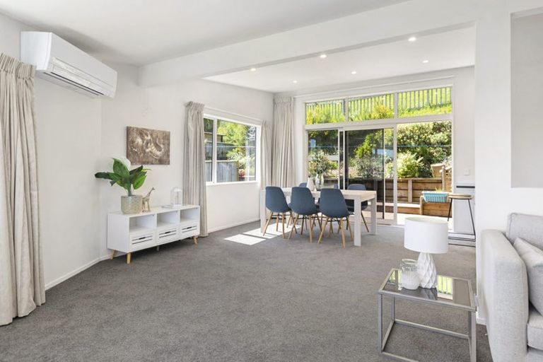 Photo of property in 27a Dominica Crescent, Grenada Village, Wellington, 6037