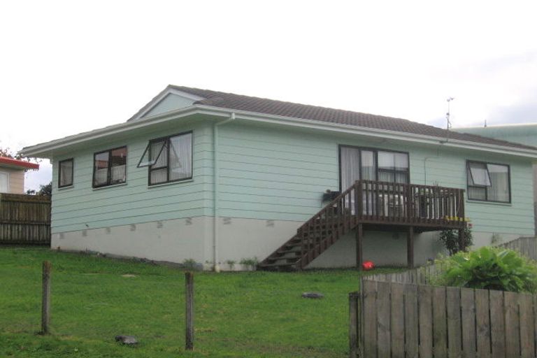Photo of property in 41 Aldern Road, Massey, Auckland, 0614