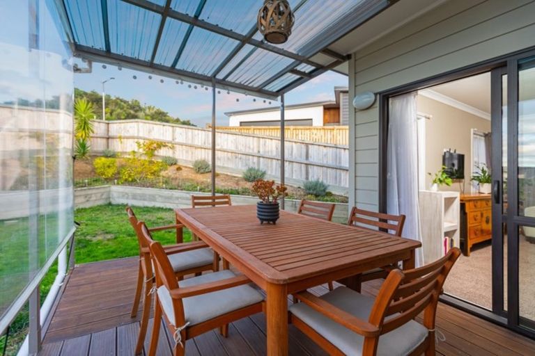 Photo of property in 9 Rochfort Crescent, Pyes Pa, Tauranga, 3112