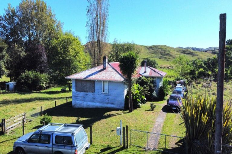 Photo of property in 16 Williams Avenue, Ohura, 3926