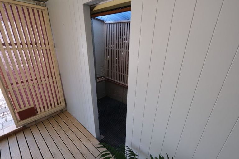 Photo of property in 1/297 Rangatira Road, Beach Haven, Auckland, 0626