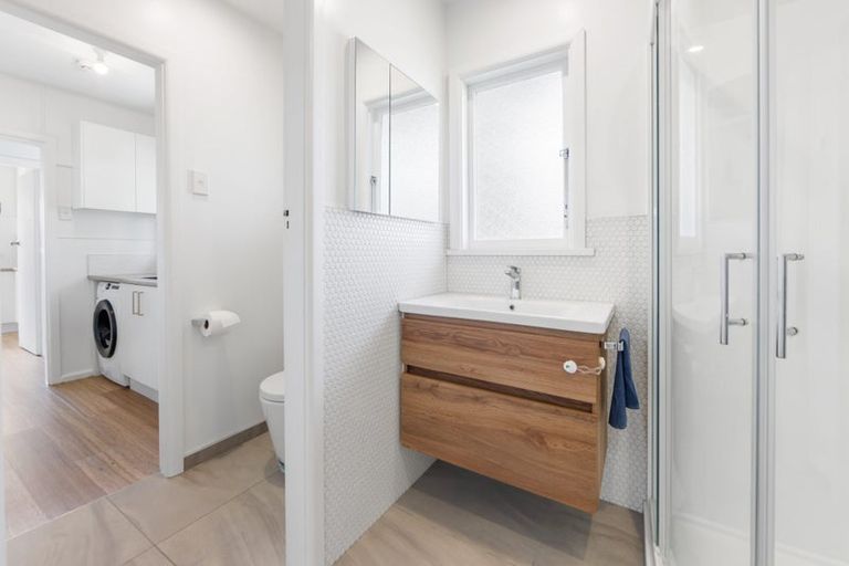 Photo of property in 1/420 Memorial Avenue, Burnside, Christchurch, 8053