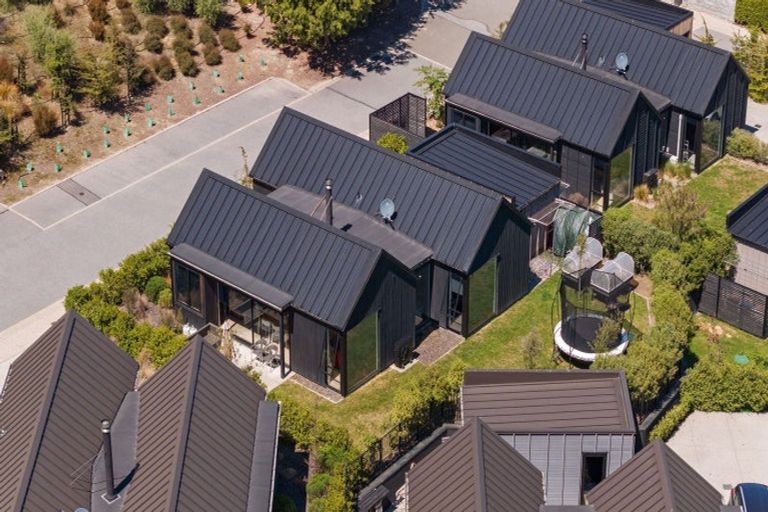 Photo of property in 4 Mckenzies Shute, Jacks Point, Queenstown, 9371