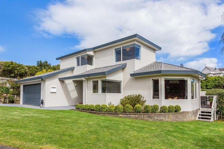 Photo of property in 7 Portage Place, Whitby, Porirua, 5024