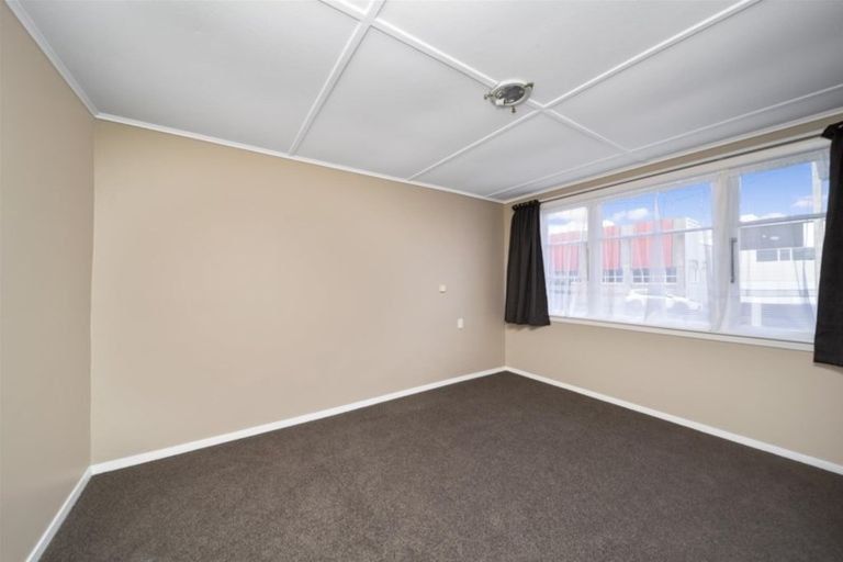 Photo of property in 22 Wellington Street, Hawera, 4610