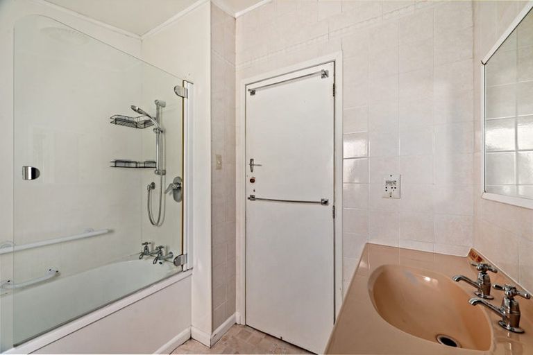 Photo of property in 29 Ranui Street, Waikawa, Picton, 7220