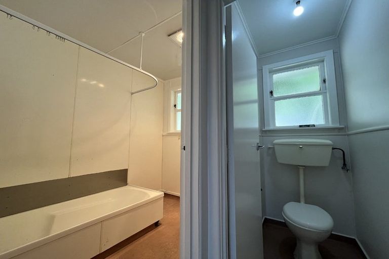 Photo of property in 50a Glenpark Avenue, Frankleigh Park, New Plymouth, 4310