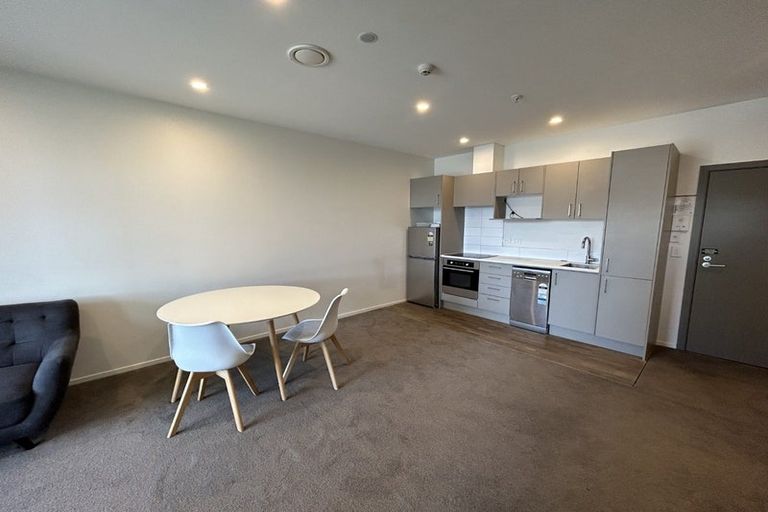 Photo of property in Wyndham Gardens Apartments, 30 Red Oaks Drive, Frankton, Queenstown, 9300
