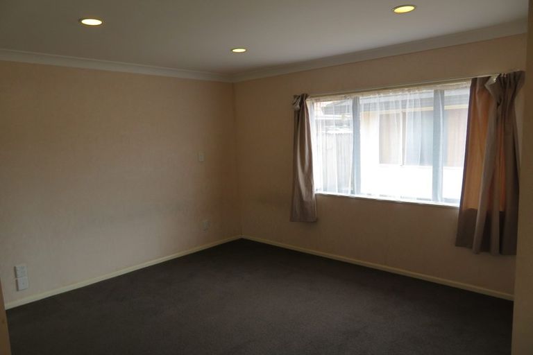 Photo of property in 38 Millhouse Drive, Northpark, Auckland, 2013
