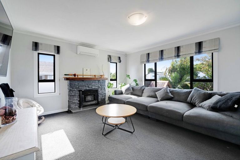 Photo of property in 1/20 Bunnythorpe Road, Papakura, 2110