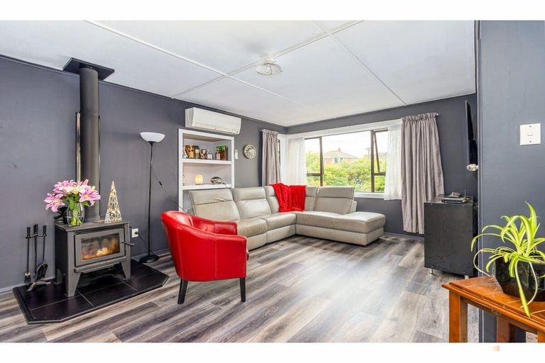 Photo of property in 27 Tweedy Street, Marchwiel, Timaru, 7910