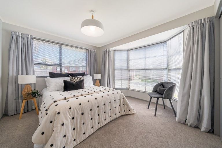 Photo of property in 2/41 Athlone Crescent, Avalon, Lower Hutt, 5011