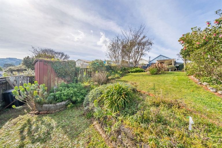 Photo of property in 1/19 Roband Crescent, Brown Owl, Upper Hutt, 5018