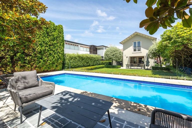 Photo of property in 22a Queens Avenue, Merivale, Christchurch, 8014