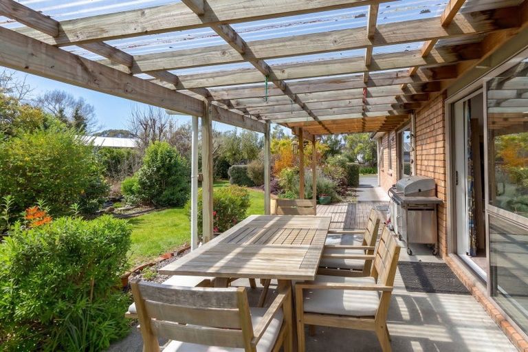 Photo of property in 19 Nash Place, Masterton, 5810