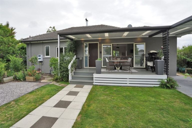 Photo of property in 6 Forest Lake Road, Forest Lake, Hamilton, 3200