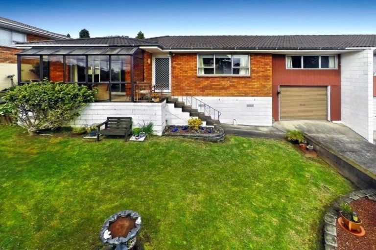 Photo of property in 3/2 Routley Drive, Glen Eden, Auckland, 0602