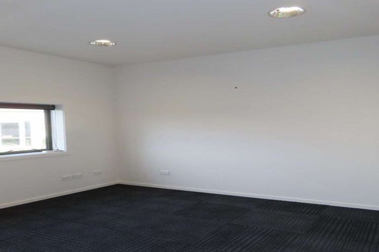 Photo of property in 184 Johns Road, Northwood, Christchurch, 8051