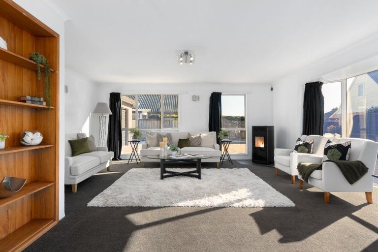 Photo of property in 39 Beauford Place, Parklands, Christchurch, 8083