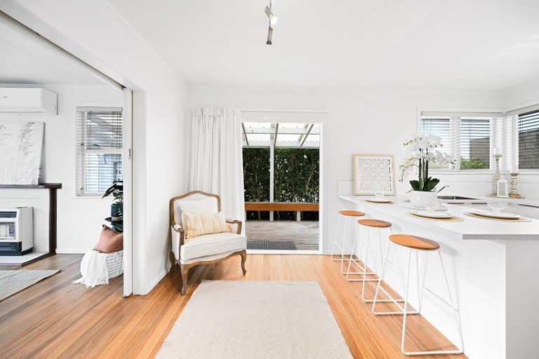 Photo of property in 64 Aurora Terrace, Hillcrest, Hamilton, 3216